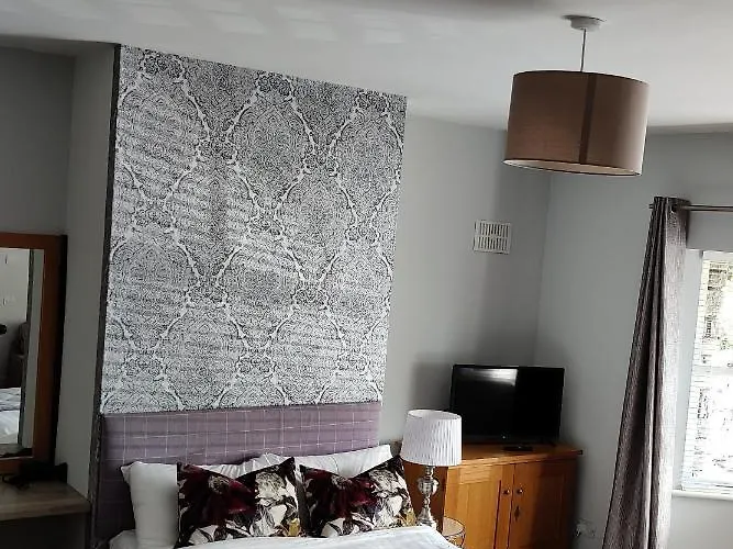 Foxhollow House * Blarney